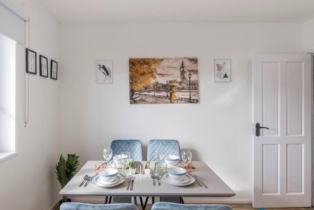 Shard View 2Br Next Tower Bridge Apartment ลอนดอน ภายนอก รูปภาพ